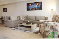 Se izdava namesten stan vo Skopje, Aerodrom so povrshina od 64 m2.
 Ekstra: Klima, Sopstveno parno, Lift, Nova Zgrada, Parking.
 Cena: 600 EUR